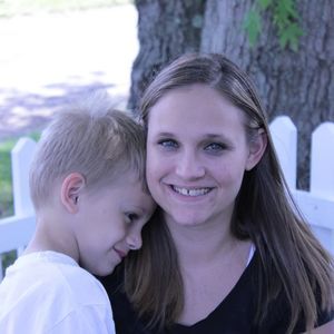 Meet your Posher, Elizabeth